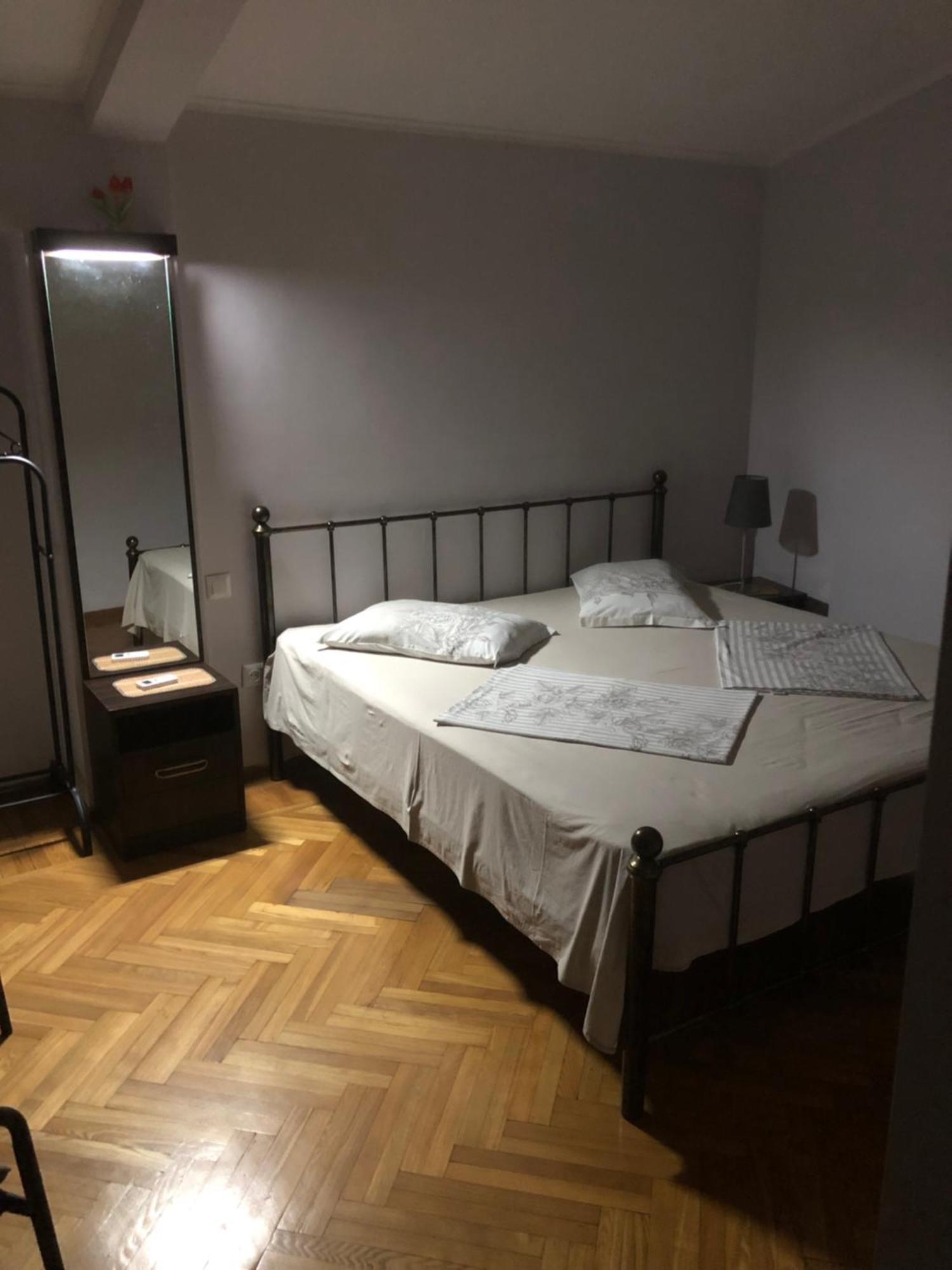 Cozy Guest House In Old Batumi Luaran gambar