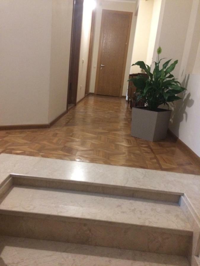 Cozy Guest House In Old Batumi Luaran gambar
