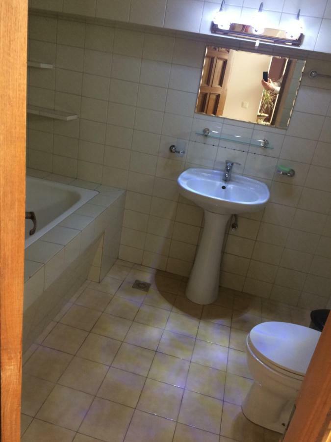 Cozy Guest House In Old Batumi Luaran gambar